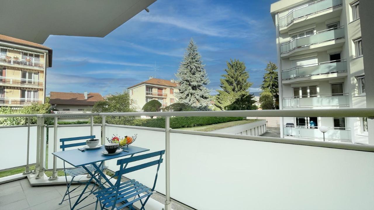Homey Wood - New - Appartement Avec Une Chambre - Parking Prive Gratuit - Balcon Prive - A 5 Min De La Gare Pour Rejoindre Geneve 安纳马斯 外观 照片