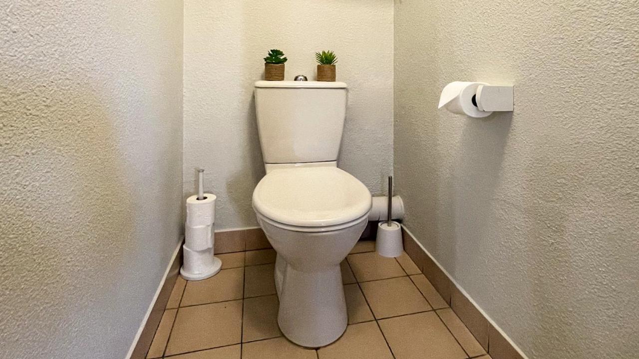 Homey Wood - New - Appartement Avec Une Chambre - Parking Prive Gratuit - Balcon Prive - A 5 Min De La Gare Pour Rejoindre Geneve 安纳马斯 外观 照片